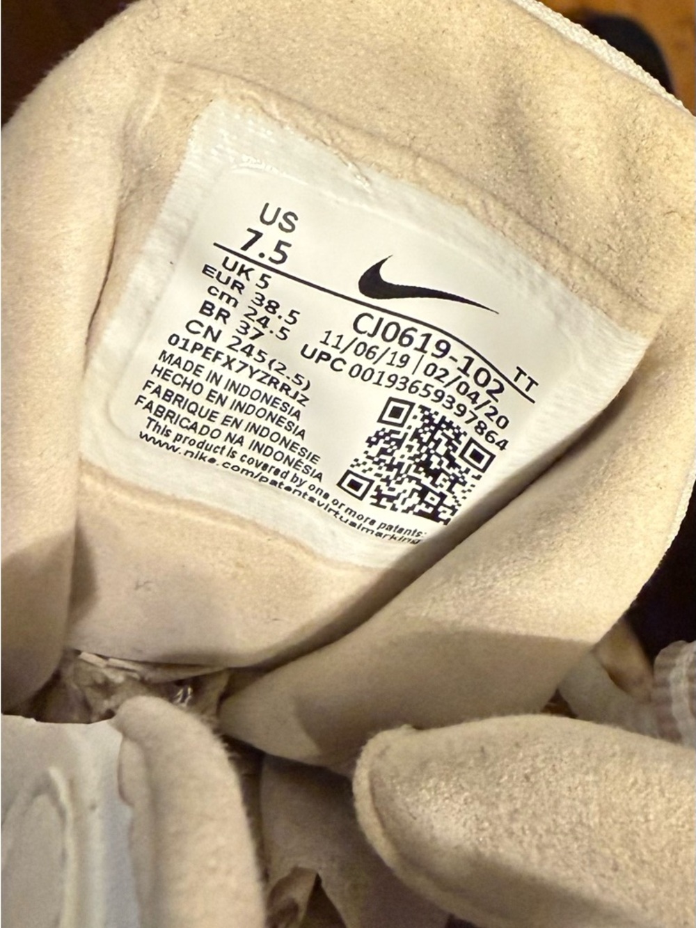Nike Air Max 270 React Cream/Beige Sneakers - Picture 13 of 16